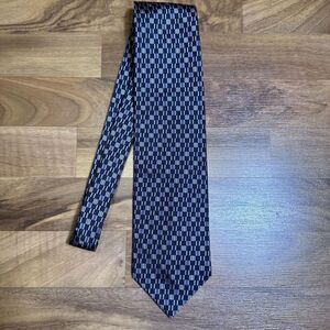 Roberto Villini Collezione Navy & Gray  Geometric Hand Made Silk Tie‎